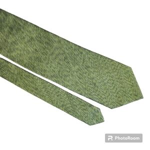 BACHRACH 100% Silk Tie Men's Green Necktie